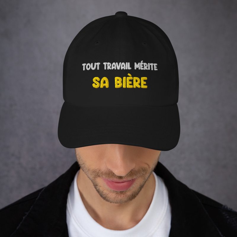 Casquette tout travail mérite sa bière