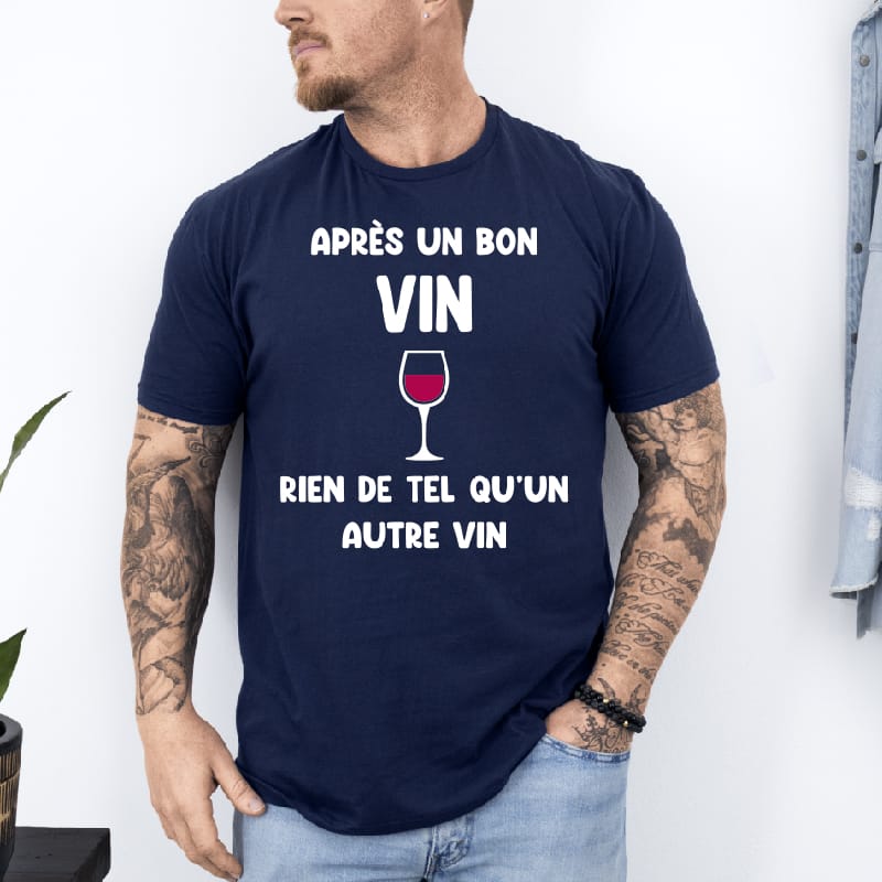 T shirt après un bon vin un autre vin bleu marine