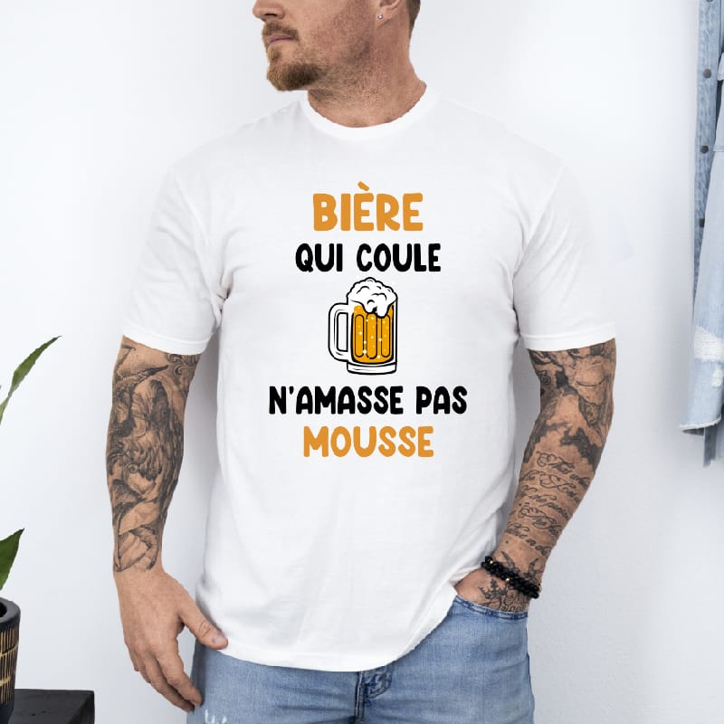 T shirt bière qui coule n'amasse pas mousse blanc