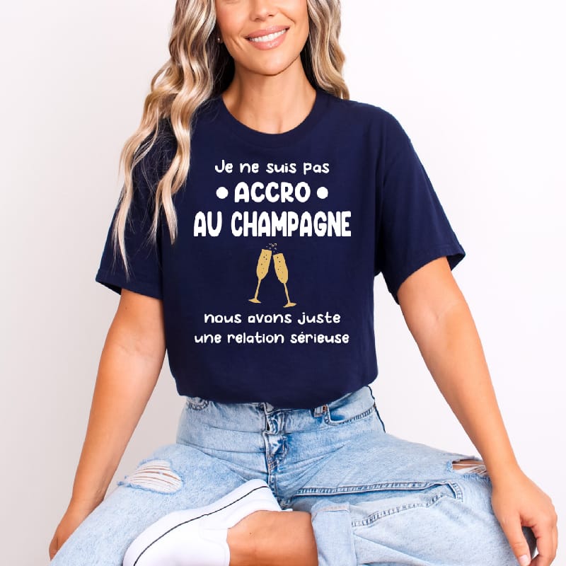 T shirt je ne suis pas accro au champagne femme bleu marine T shirt je ne suis pas accro au champagne femme bleu marine