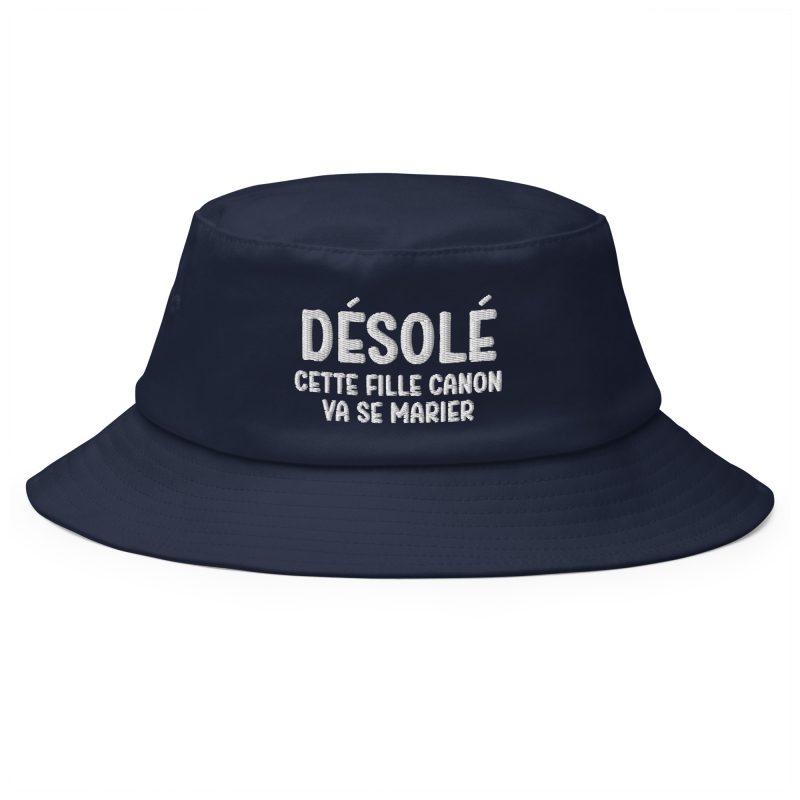 Bob désolé cette fille canon va se marier bleu marine