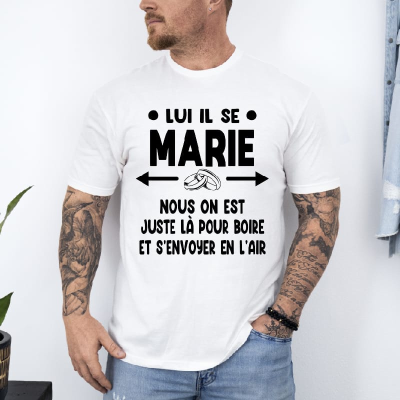 t shirt on est juste là pour boire s'envoyer en l'air blanc