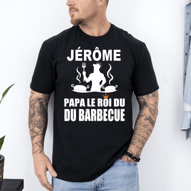 T shirt papa le roi du barbecue personnalisé prénom_ noir T shirt papa le roi du barbecue personnalisé prénom_ noir